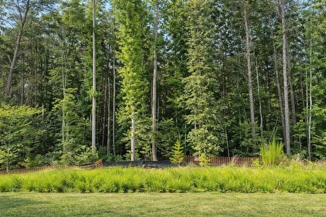 Building Photo - 7870 Iron Rd