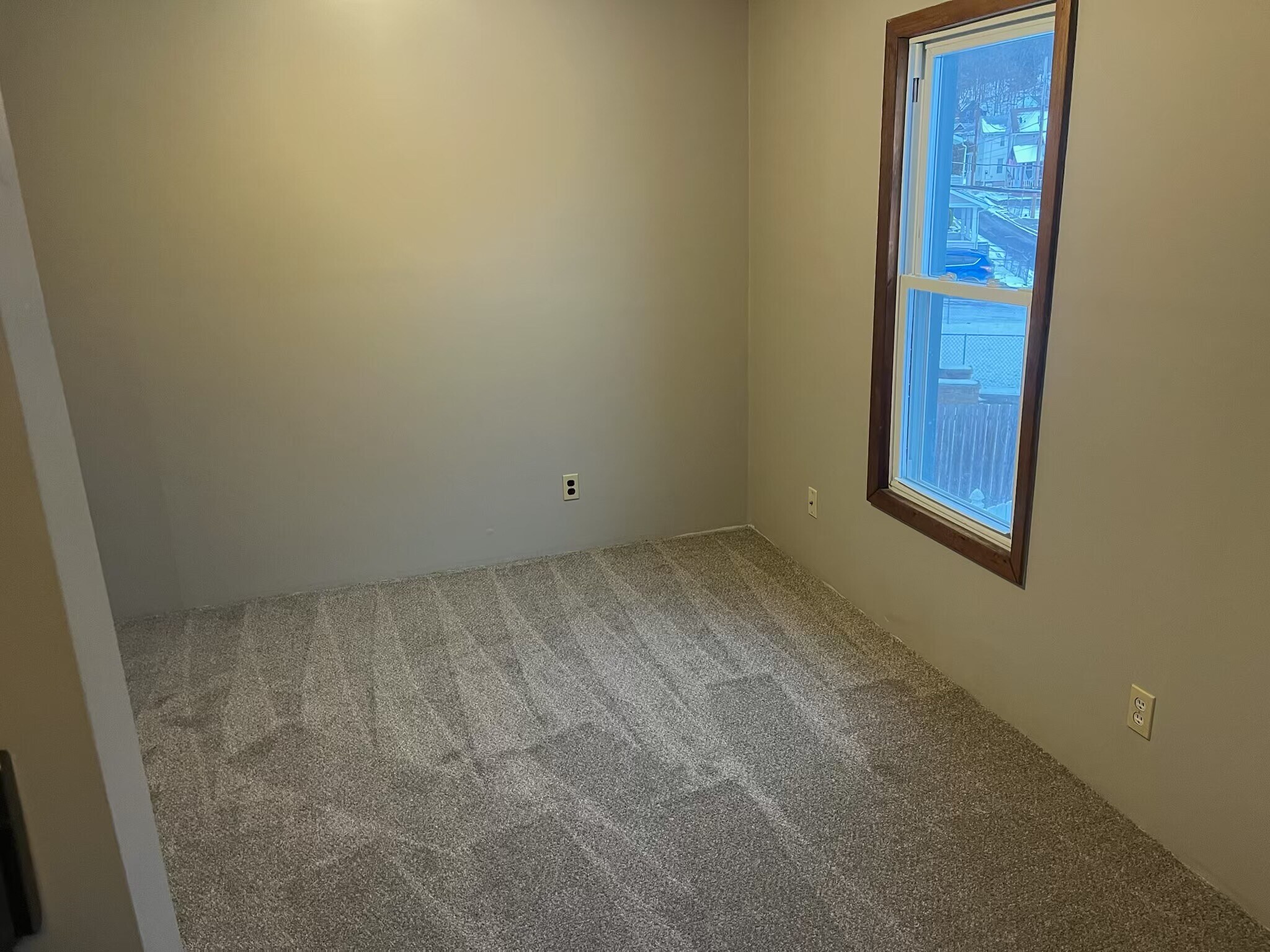 Building Photo - 156 Leach Ave