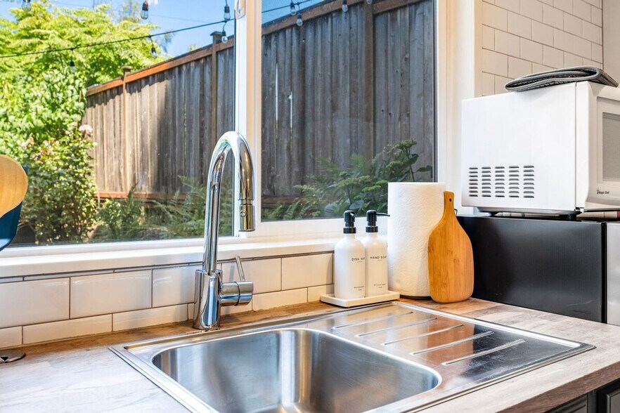 Building Photo - 8725 29th Ave NW