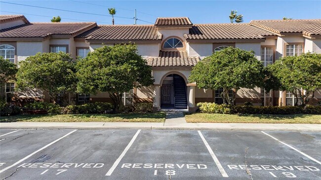 Building Photo - 4690 Pembrook Pl