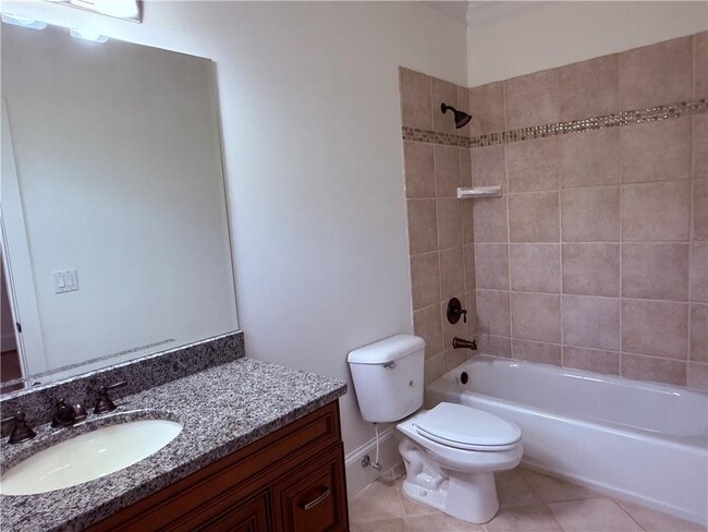 Building Photo - 2617 Canterbury Trail