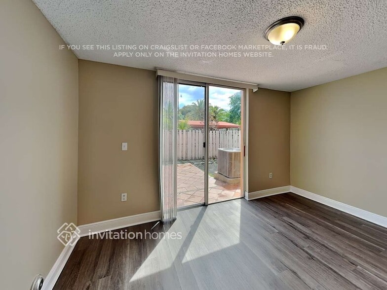 Building Photo - 8721 SW 159th Pl