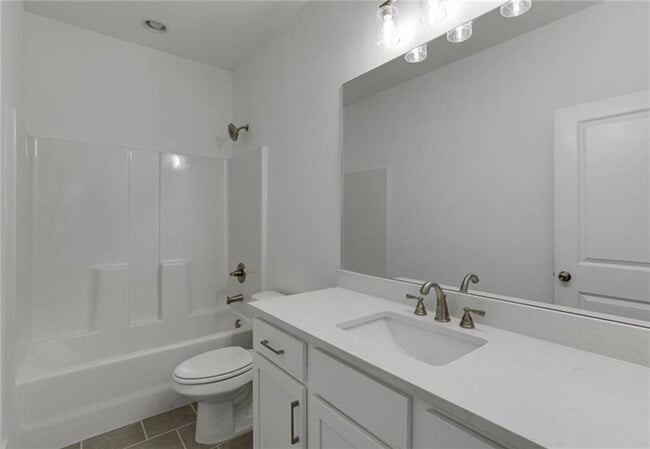 Building Photo - 5603 W Pine St