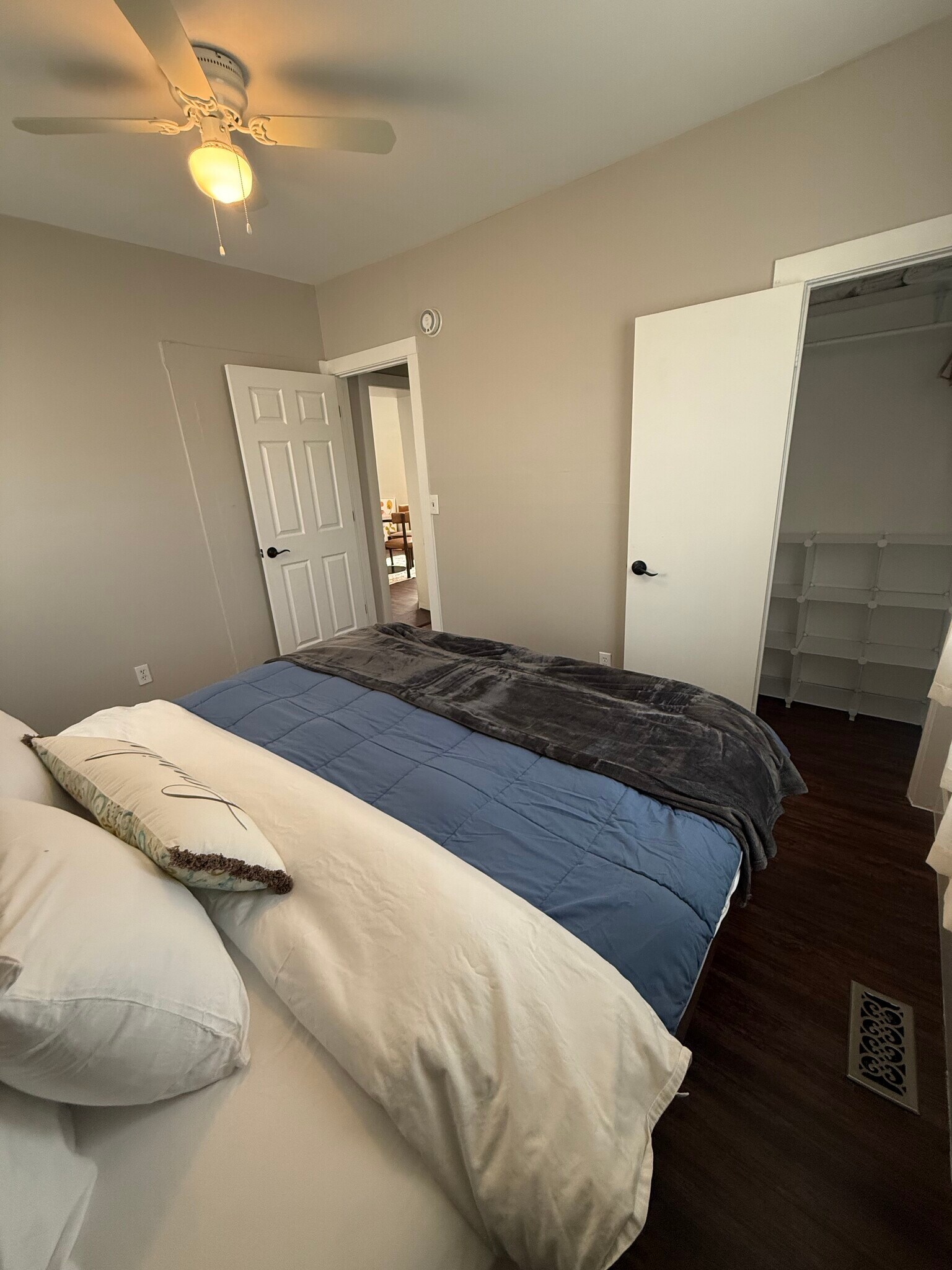 Building Photo - 1065 Colorado Blvd