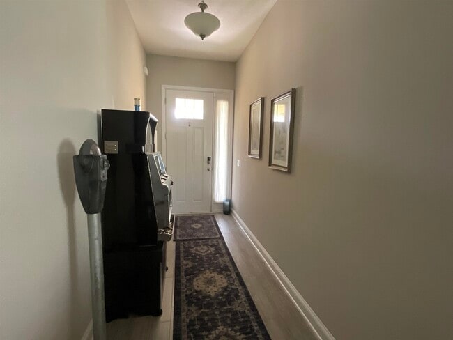 Building Photo - 409 Pescado Dr
