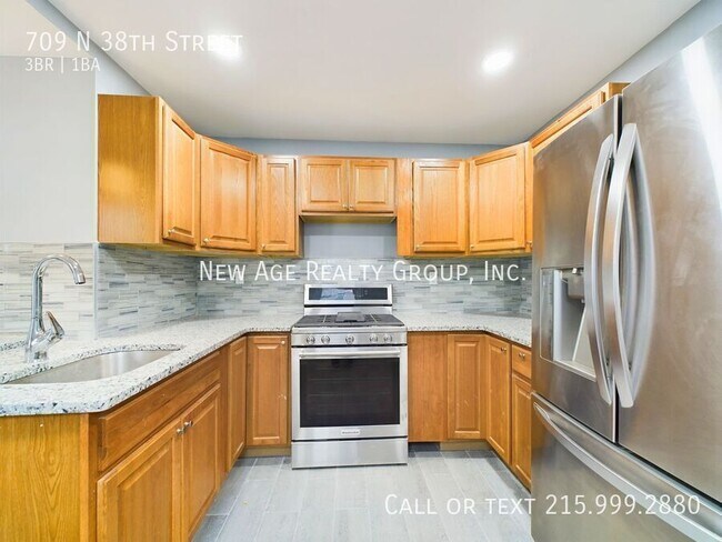 Building Photo - 709 N 38th St