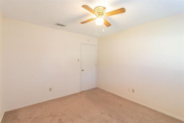 Building Photo - 10000 Bugle Dr
