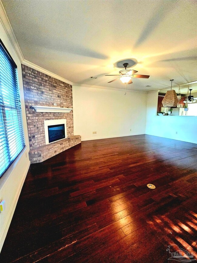 Building Photo - 6148 The Oaks Ln