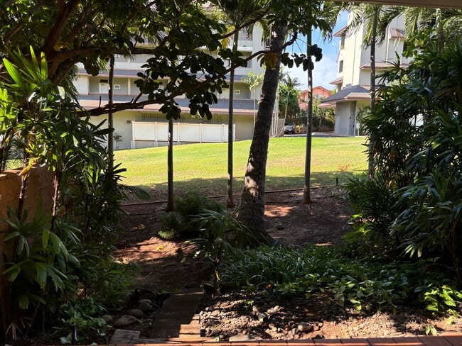 Building Photo - West Maui Breakers (A-Building)