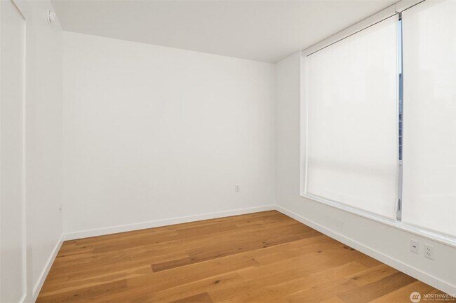 Building Photo - 1Bd/1Ba Seattle Condo