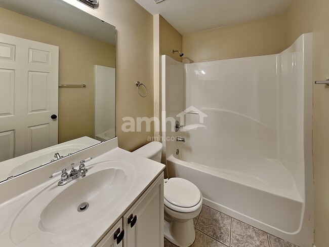 Building Photo - 2911 St James Ln