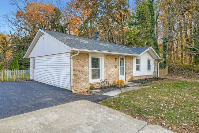 Building Photo - 601 Boxelder Dr