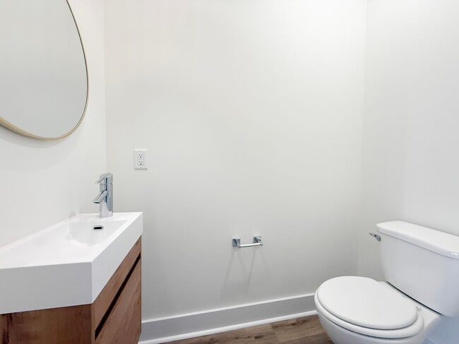 Building Photo - Fuller Style - Spacious 2-Bedroom Townhome with Flex Room at Highbury