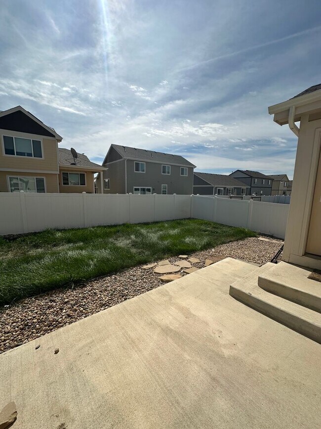 Building Photo - Beautiful 4bdrm Home In Severance
