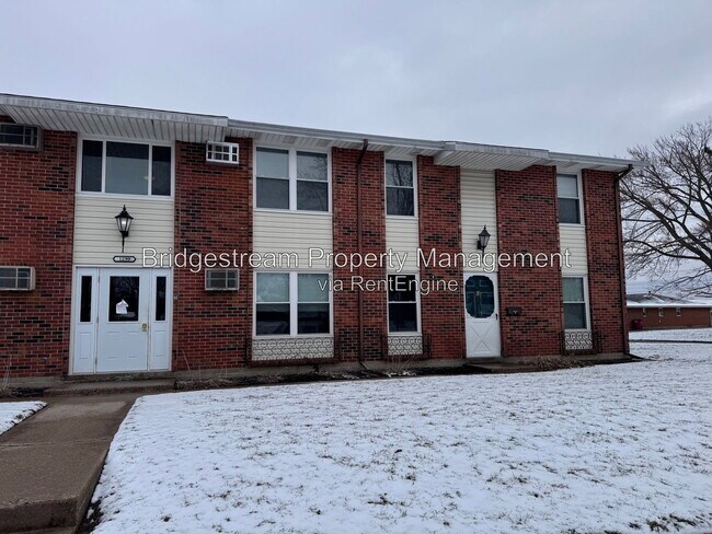 Building Photo - 1299 Sanlor Ave