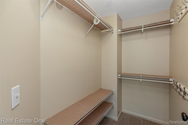 Building Photo - 2847 Barclay Way