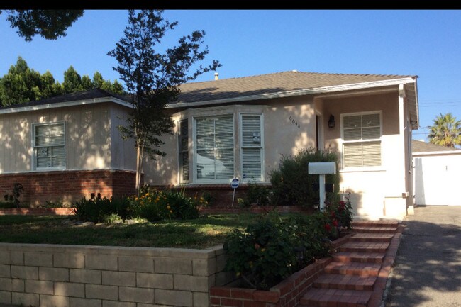 Building Photo - 6644 Forbes Ave