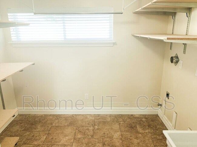 Building Photo - 6634 S 2700 W