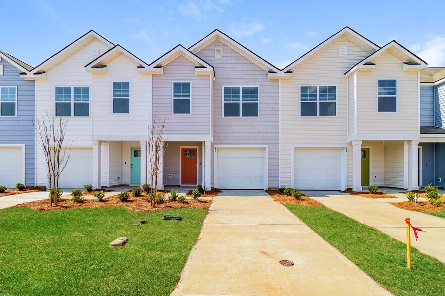 Building Photo - 87 Striker Rd