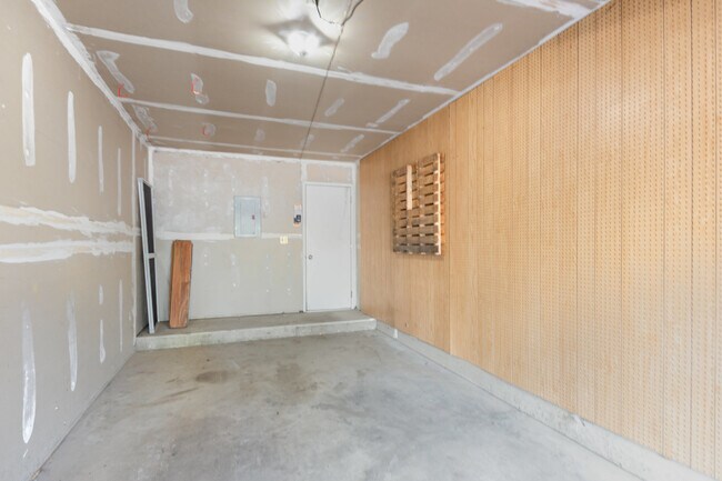 Building Photo - 353 Pembroke Ct
