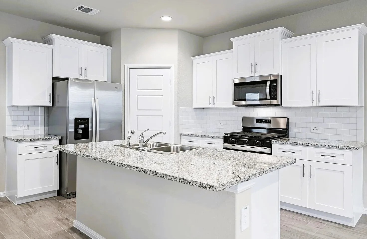 Kitchen - 3417 Lake District Ln