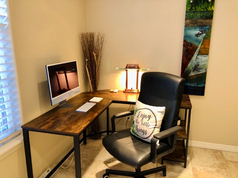 Building Photo - 239 E Fountain Blvd