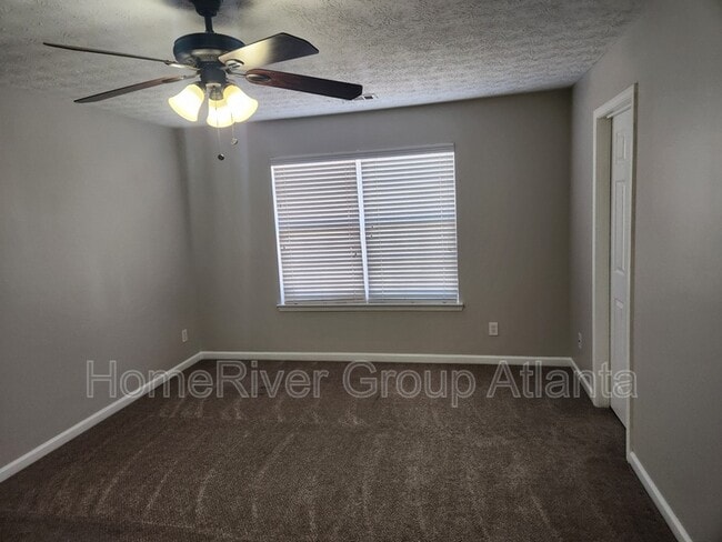 Building Photo - 130 Lake Birch Dr