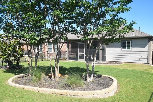 Building Photo - 821 Hamilton Ln