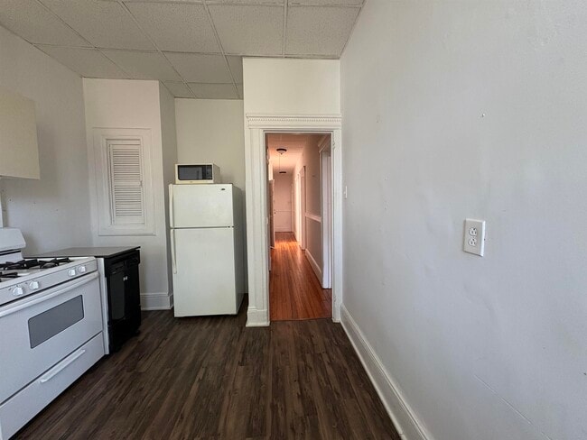 Building Photo - 513 Palisade Ave