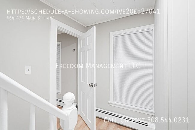 Building Photo - 464-474 Main St-464