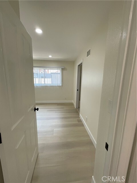 Building Photo - 2641 Santa Ana Ave