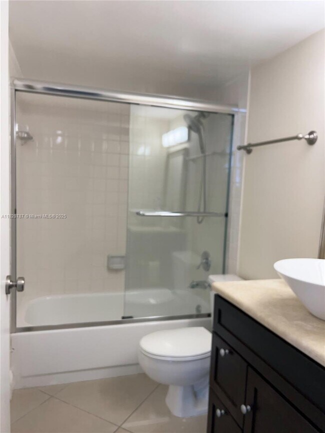 Building Photo - 770 Claughton Island Dr