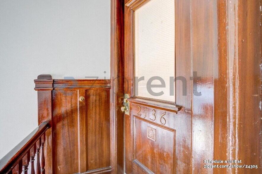 Building Photo - Unit