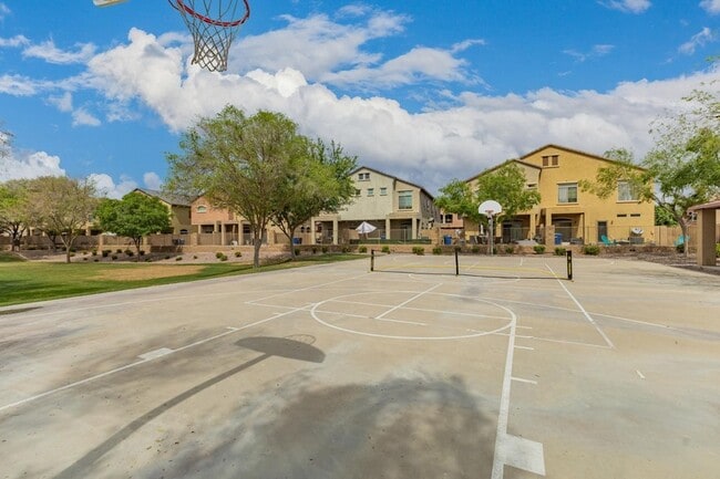 Building Photo - 1350 S Greenfield Rd