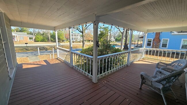 Building Photo - 13333 W Main St