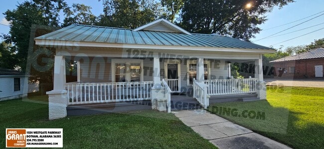 Building Photo - 206 Kornegay St