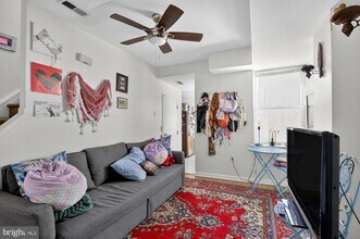 Building Photo - 1608 Swain St