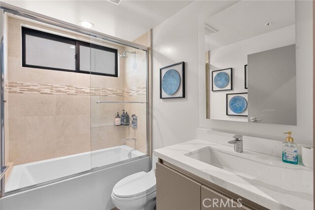 Building Photo - 18703 Redwing St