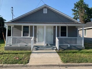 Building Photo - 401 Deck St