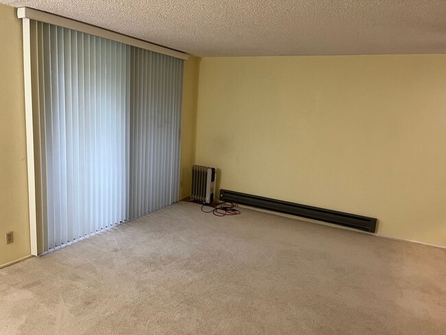 Building Photo - Studio at Shelter Creek