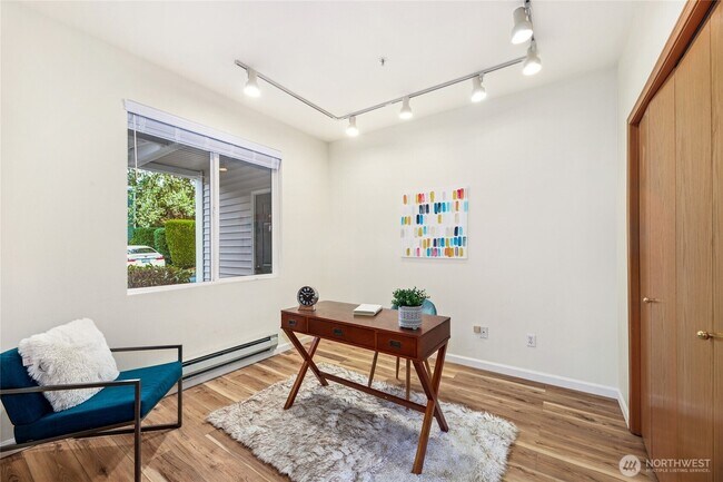 Building Photo - 17827 80th Ave NE