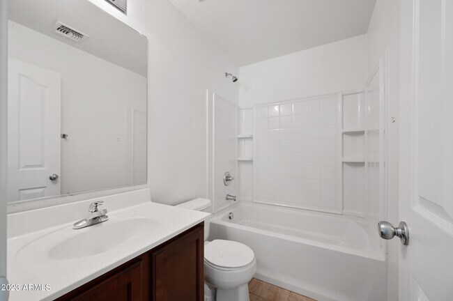 Building Photo - 21941 Creosote Ct