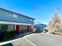 Building Photo - Delightful One-Bedroom + Office Near Idlewild Park