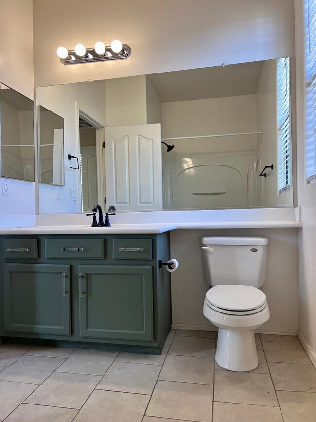 Building Photo - 2367 W Jake Haven