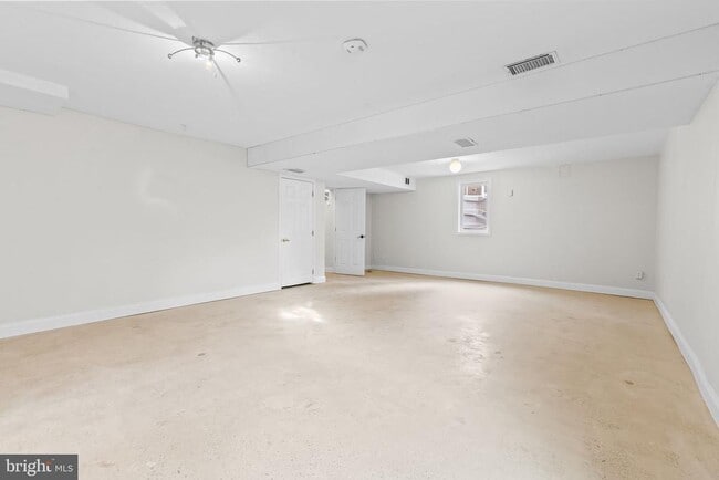 Building Photo - 4 Franklin Ave