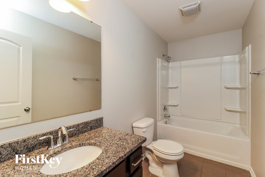 Building Photo - 130 Old Homeplace Dr