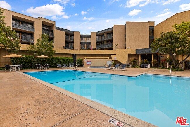 Building Photo - 4499 Via Marisol