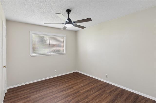 Building Photo - 105 Wisteria Ct
