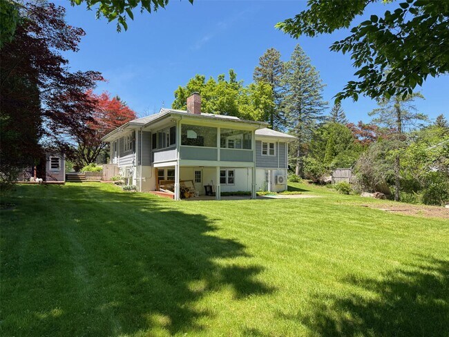 Building Photo - 135 Worthington Rd