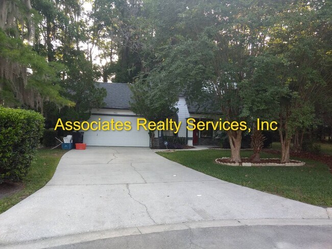 Building Photo - Cute Cottage Home on Cul-de-Sac!!